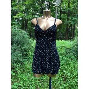sz small vintage beach cabana black and blue flora